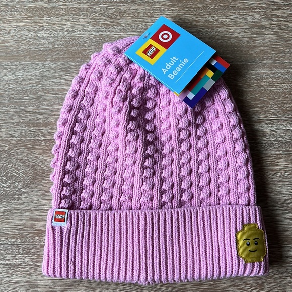 Adult LEGO Minifigure Patch Beanie Hat - LEGO Collection x Target - Picture 2 of 3